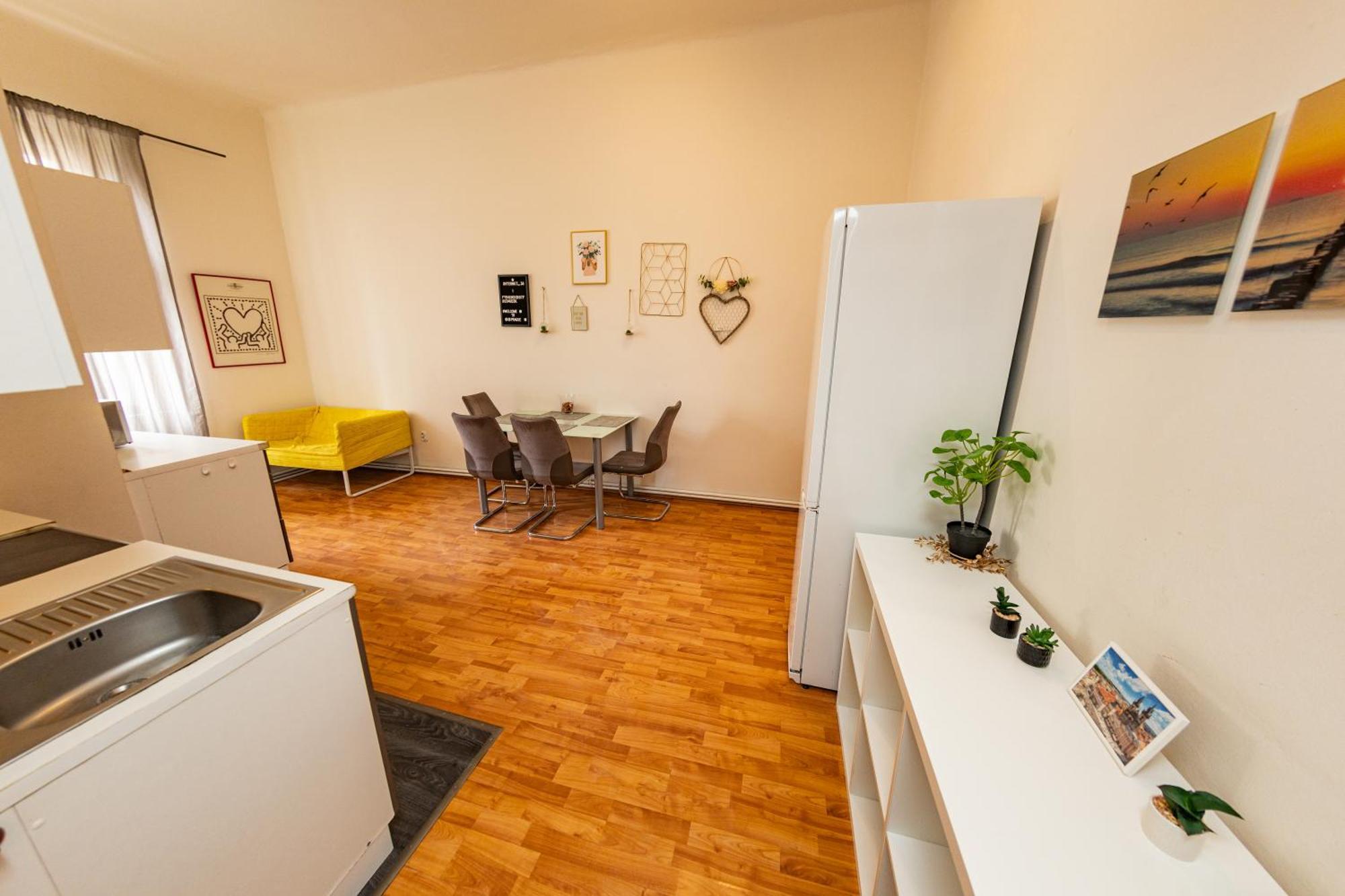 Ferienwohnung I.P.Pavlova Prag Exterior foto